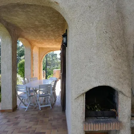 Holiday home Les Asphodeles, Piscine , Vue Et Montagne