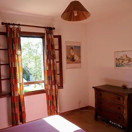 Holiday home Les Asphodeles, Piscine , Vue Et Montagne