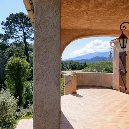 Holiday home Les Asphodeles, Piscine , Vue Et Montagne *